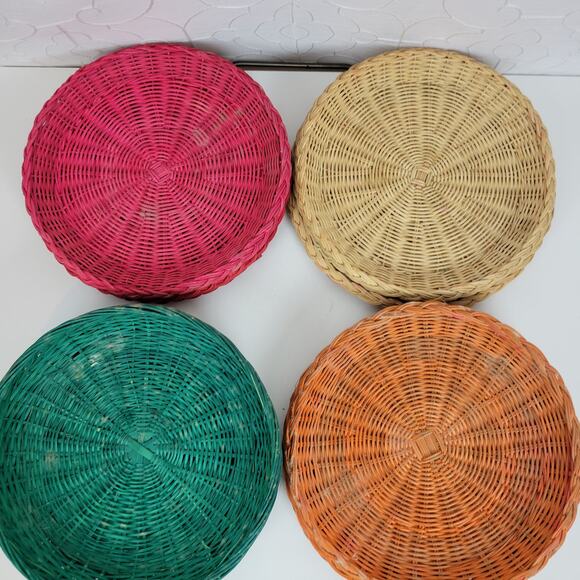 Lot of 12 Vintage Paper Plate Holder Colorful Woven Wicker Rattan Straw - Picture 9 of 10